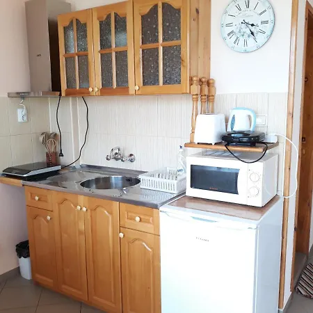 каракачанов Affittacamere